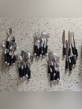 Hampton Silversmiths Stainless Steel Flatware 40 San Remo Black Service For 8